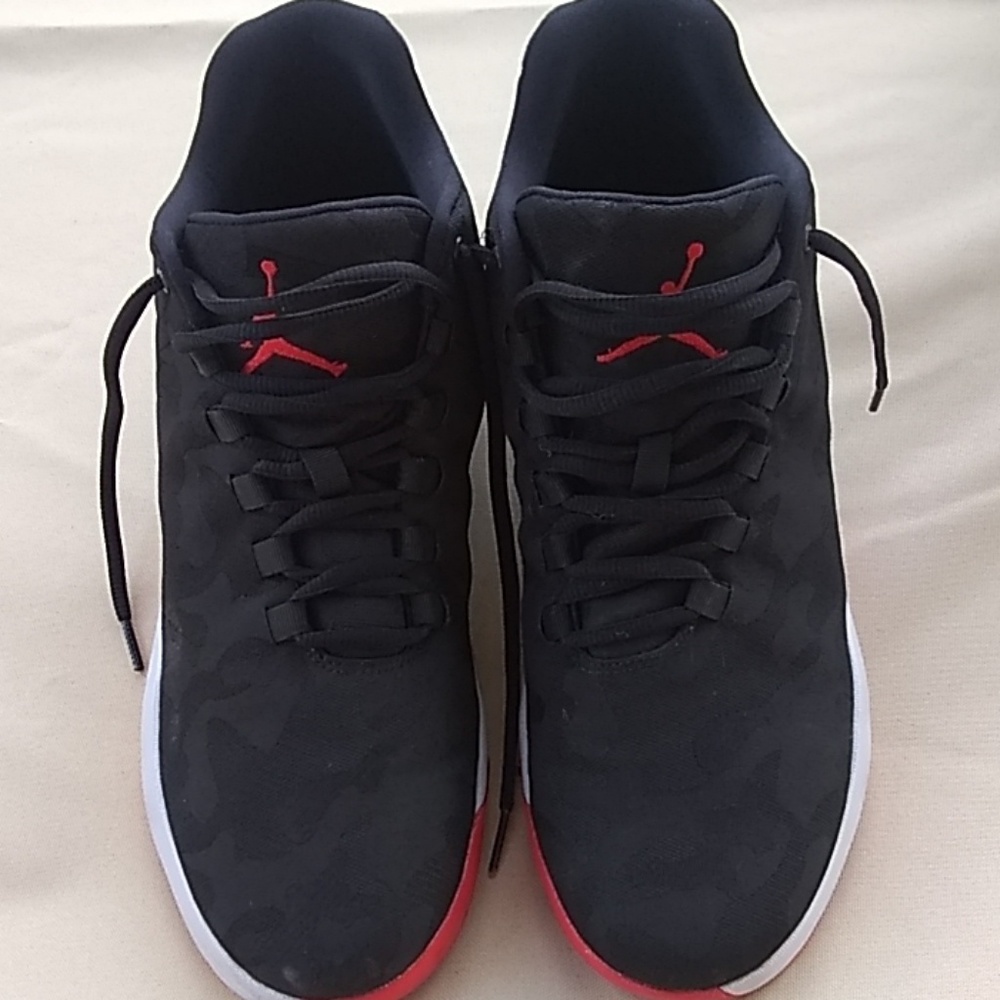 Jordans Retro 11's  Used once